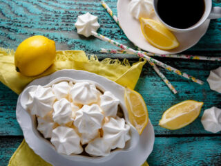 A bowl of lemon meringue kiss cookies